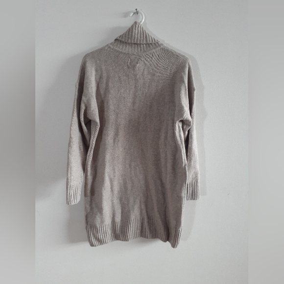BNWT GAP dress turtleneck sweater dress in Pebble Gray. - Picture 2 of 4